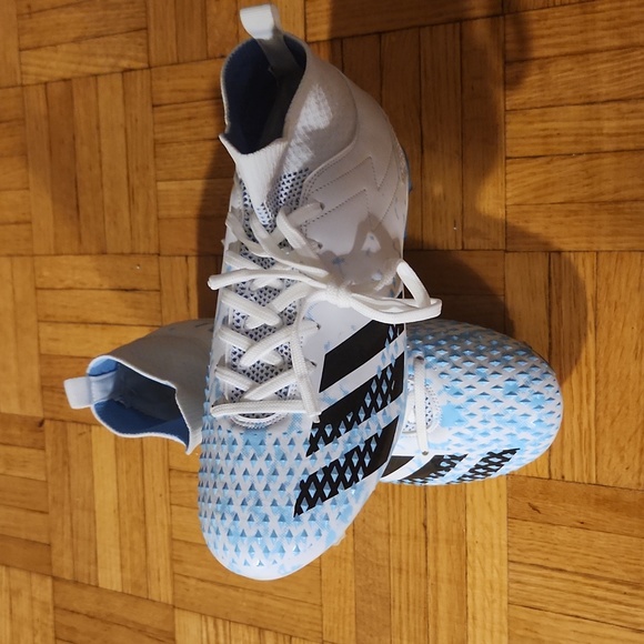 Adidas Soccer boots - Picture 2 of 4